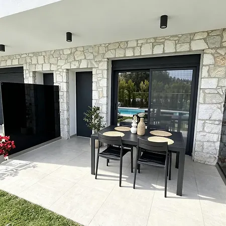Casa de Férias Casa Rossa, Nilie Hospitality Mgmt Kriopigi