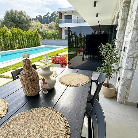 Vakantiehuis Casa Rossa, Nilie Hospitality Mgmt *